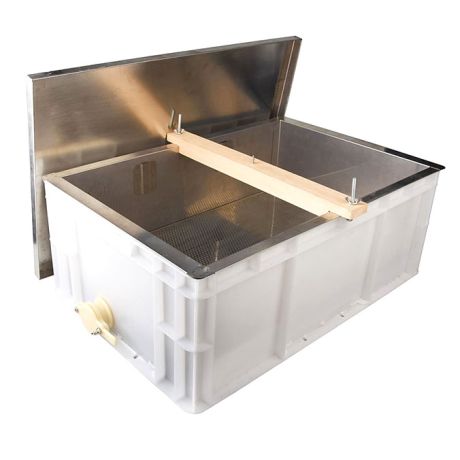 Bac à désoperculer en inox et plastique Bac à désoperculer en inox et plastique