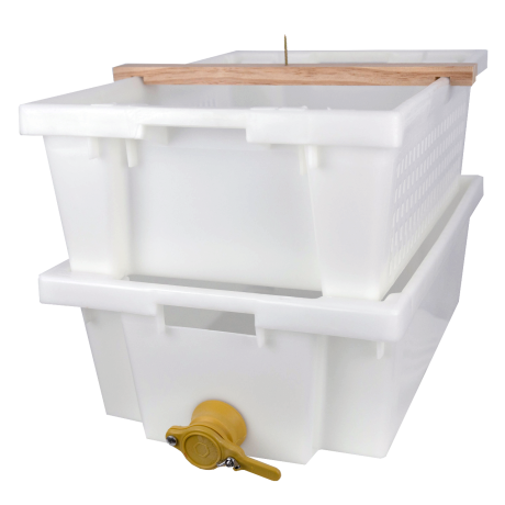 Bac à désoperculer double en plastique, Modèle bas, avec robinet et barre transversale